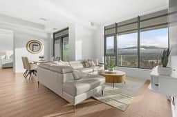 Penthouse with Unobstructed Lake & Mountain View - Image 4