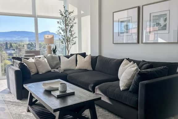 Caban Waterfront Luxury | Steps to Gyro Beach - Image 1