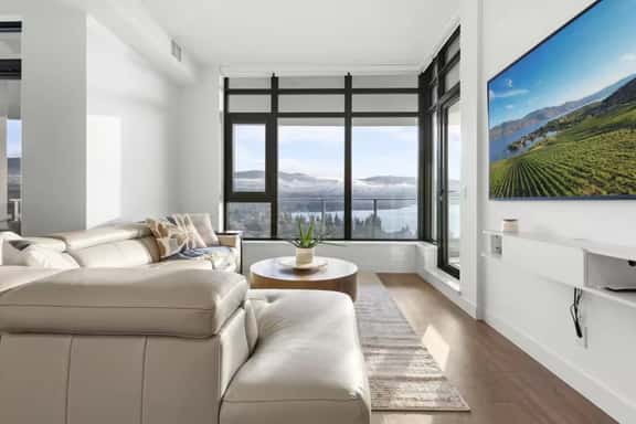 PH3 - Penthouse AQUA - Image 1
