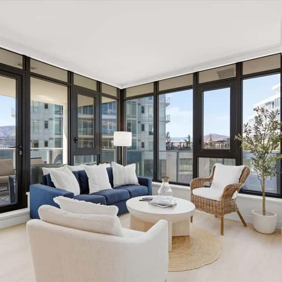 Aqua Waterfront Corner Unit, Lake & Sunset Views - Image 1
