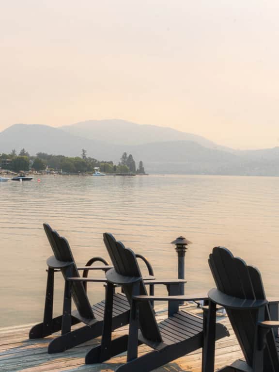 Stunning Lakefront Cabin in Heart of Naramata Village - Image 3