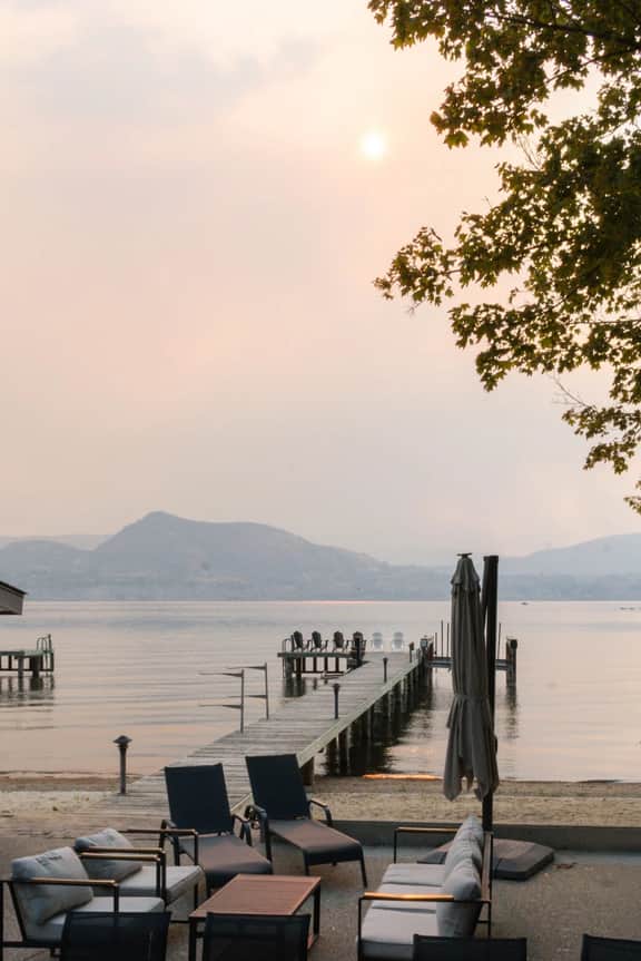 Stunning Lakefront Cabin in Heart of Naramata Village - Image 4